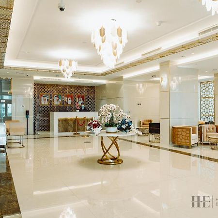 He Hotel Apartments Дубай Екстериор снимка