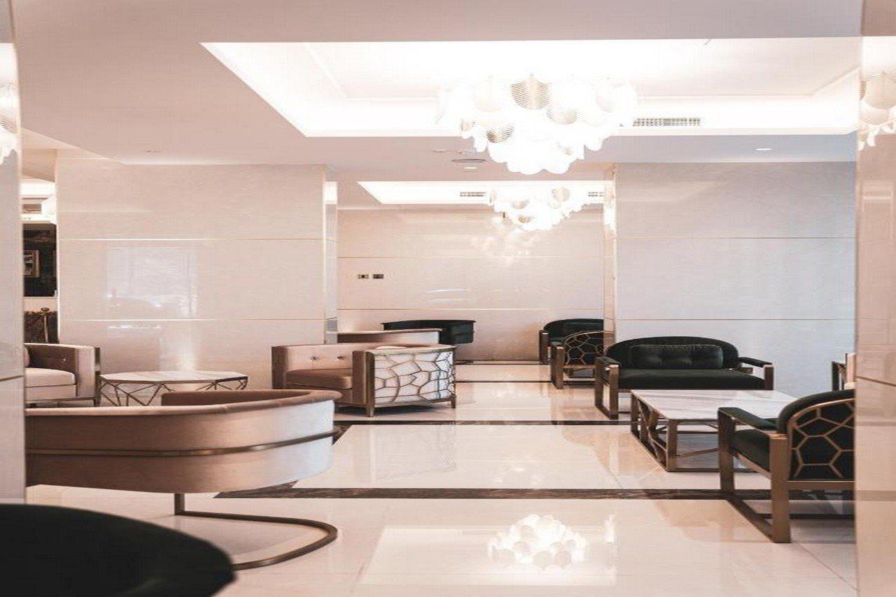 He Hotel Apartments Дубай Екстериор снимка Lobby